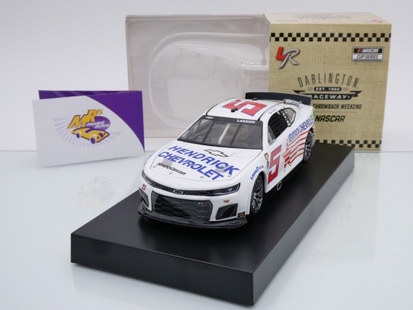 Lionel Racing CX52223HNDKL # Chevrolet Camaro ZL1 NASCAR 2022 " Kyle Larson - Hendrick Chevrolet (Hendrickcars.com) Throwback " 1:24