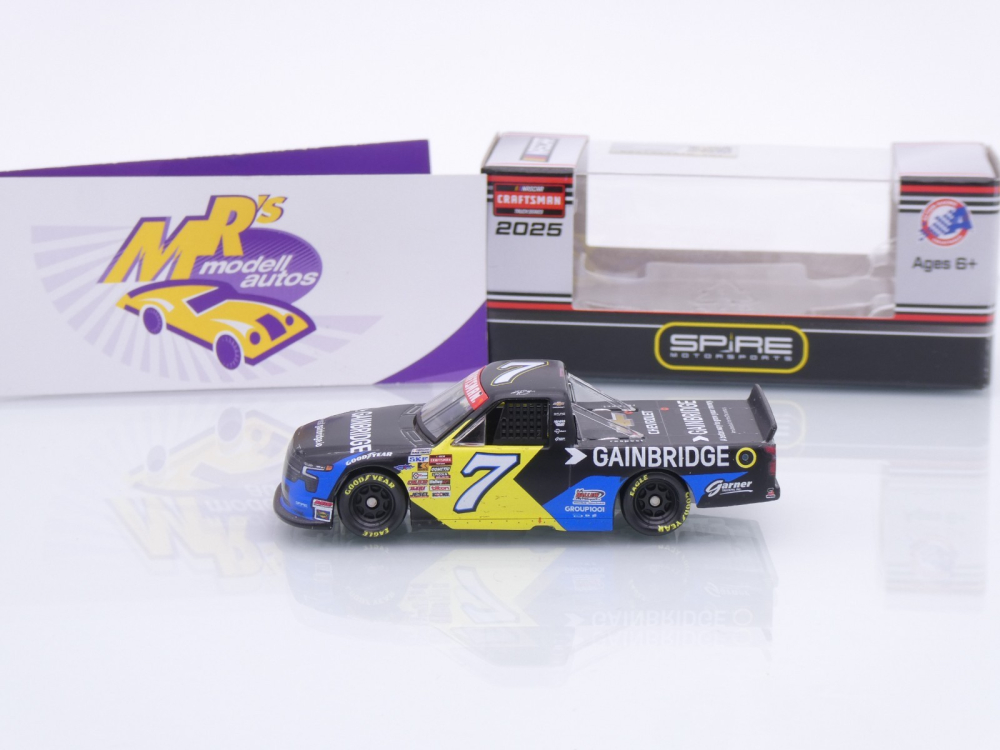Lionel Racing WX72565GNBKLD # Chevrolet Silverado NASCAR Truck 2025 " Kyle Busch - Gainbridge Atlanta Win " 1:64