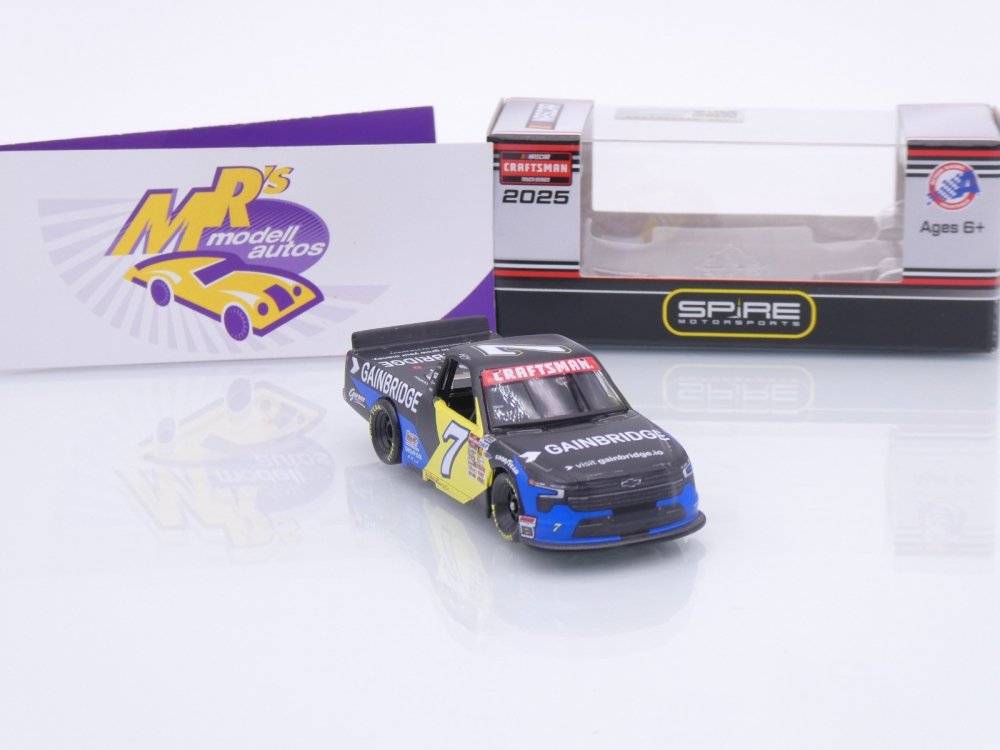 Lionel Racing WX72565GNBKLD # Chevrolet Silverado NASCAR Truck 2025 " Kyle Busch - Gainbridge Atlanta Win " 1:64