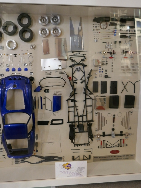 CMC A-023 # Bilderrahmen Ferrari 250 GTO Bauteile-Display " blaumetallic " 1:18 Limited 200