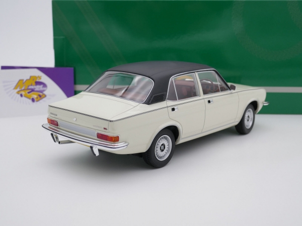 Cult CML157-3 # Morris Marina HL Saloon Baujahr 1977-1979 " weiß - schwarz " 1:18