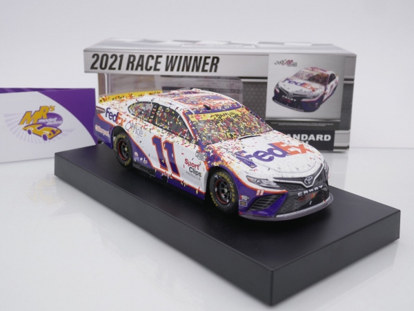 Lionel Racing W112123FEXDHC # Toyota Camry NASCAR 2021 " Denny Hamlin - FedEx Office Las Vegas Fall Race Winner " 1:24