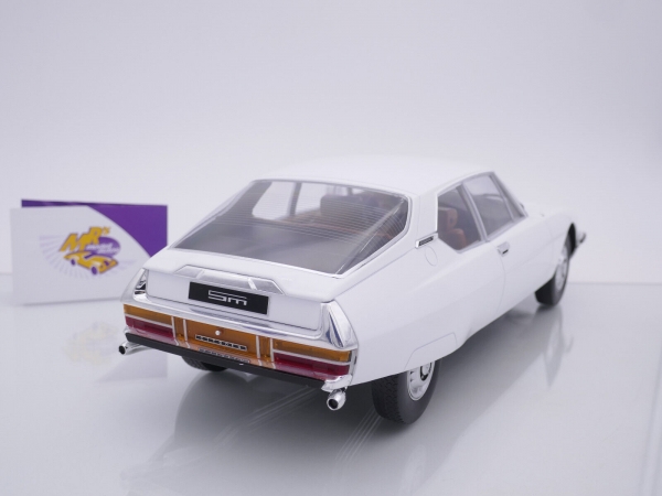 Norev 121701 # Citroën SM Genova Presentation Version Baujahr 1970 " weiß " 1:12