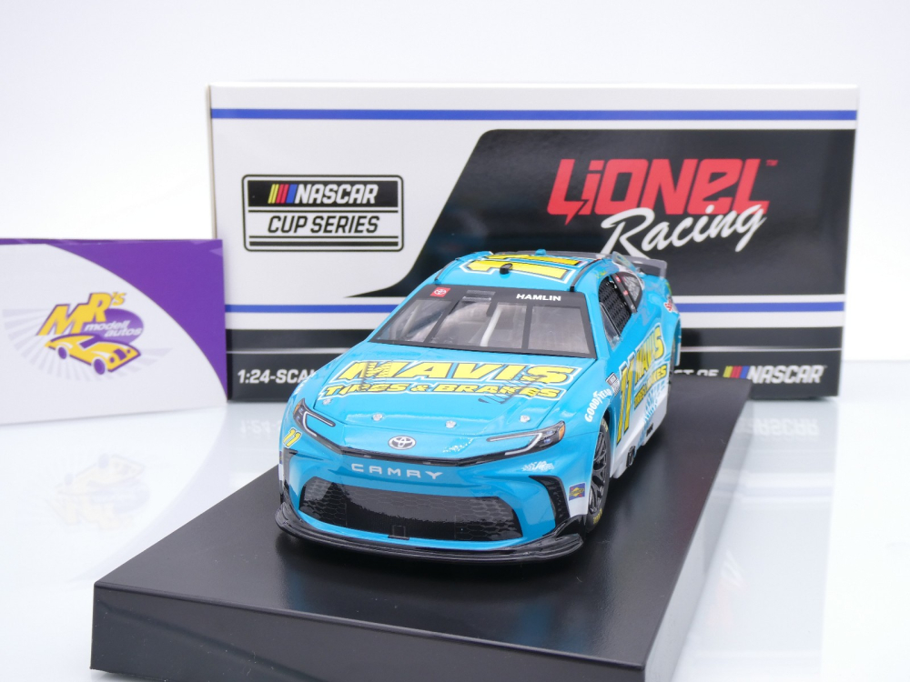 Lionel Racing C112423MAVDH # Toyota Camry NASCAR 2024 " Denny Hamlin - Mavis Tires & Brakes " 1:24