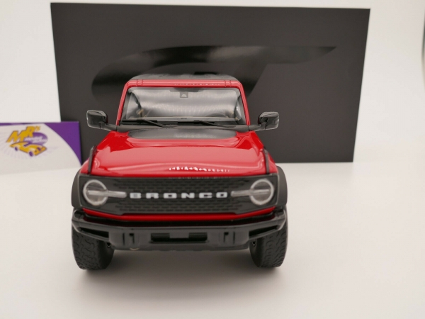 GT Spirit GT360 # Ford Bronco Wildtrak 4-Türer Baujahr 2021 " rot-schwarz " 1:18