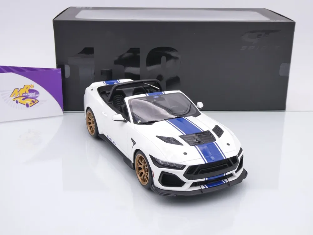 GT Spirit GT572 # Ford Shelby Mustang Supersnake Baujahr 2025 " weiß-blau " 1:18