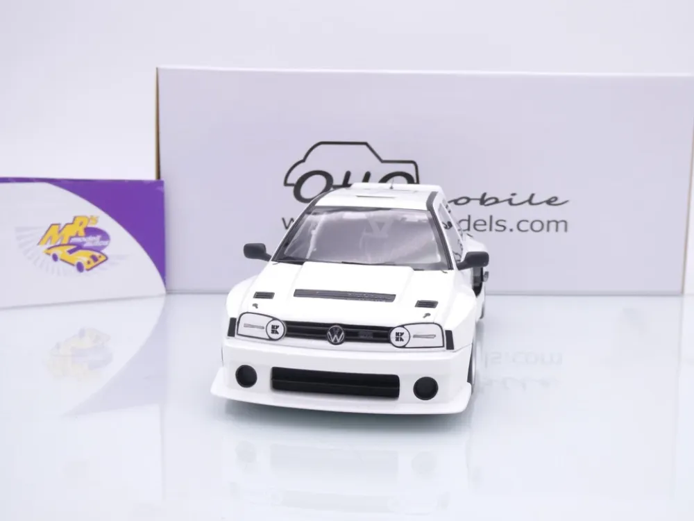 Ottomobile OT1110 # Volkswagen VW Golf III GTI Baujahr 2024 " Khyzyl Saleem " 1:18