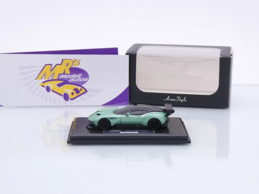 FrontiArt Avan Style HO-19 # Aston Martin Vulcan Baujahr 2017 " grünmetallic " 1:87