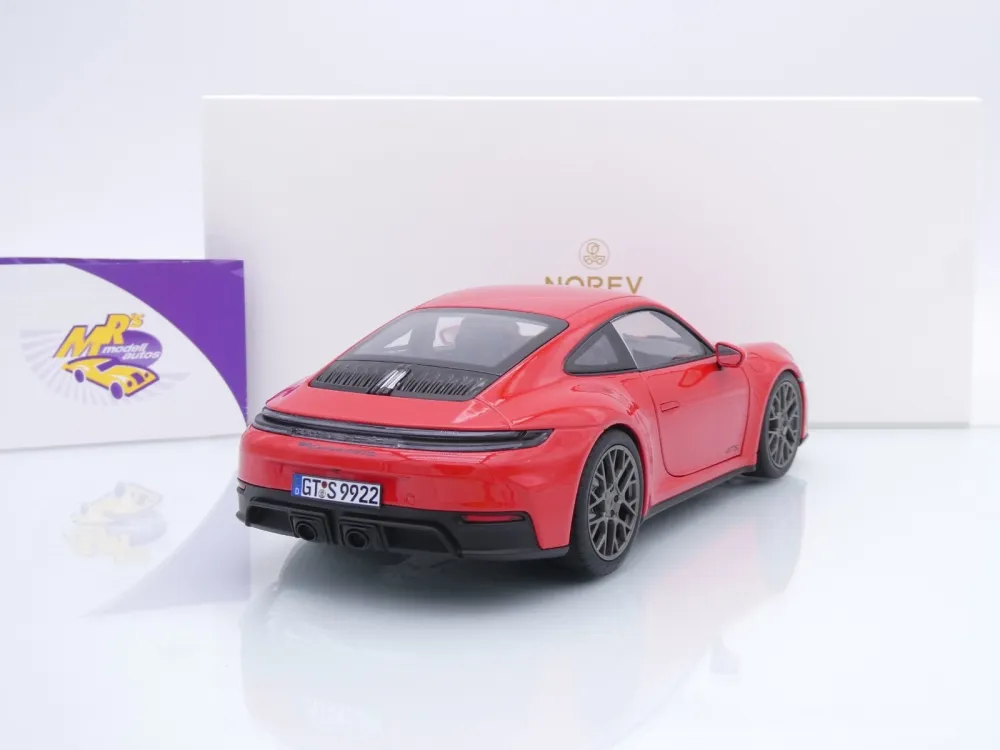 Norev 187171 # Porsche 911 (992) Carrera 4 GTS Baujahr 2024 " Guardsrot " 1:18