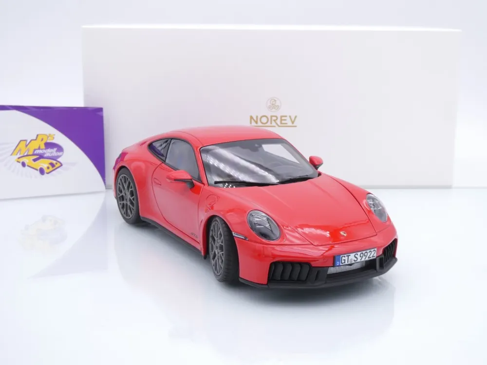 Norev 187171 # Porsche 911 (992) Carrera 4 GTS Baujahr 2024 " Guardsrot " 1:18