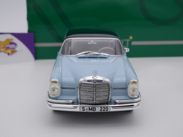 Cult CML151-3 # Mercedes Benz 220SE W111 Limousine Baujahr 1959 " hellblau-dunkelblau " 1:18
