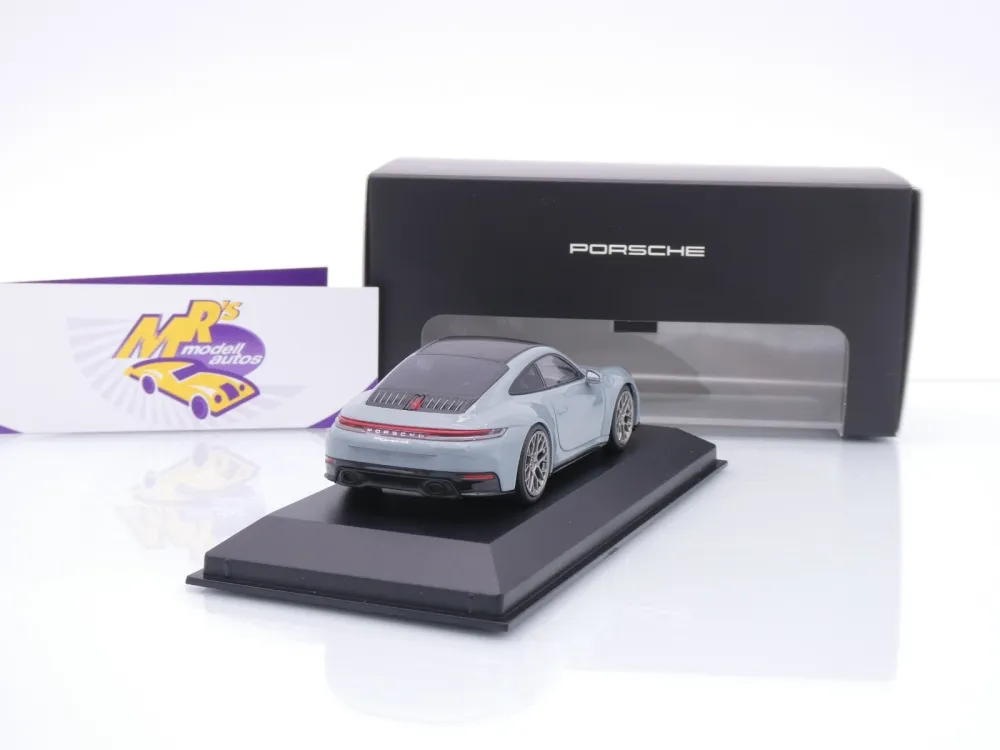 Spark WAP0200230SCPE # Porsche 911 Carrera 4S Baujahr 2025 " Shadegrün " 1:43