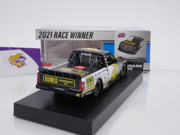 Lionel Racing WX42124RMOJHG # Toyota Tundra NASCAR 2021 " John Hunter Nemechek - Texas Race Winner " 1:24