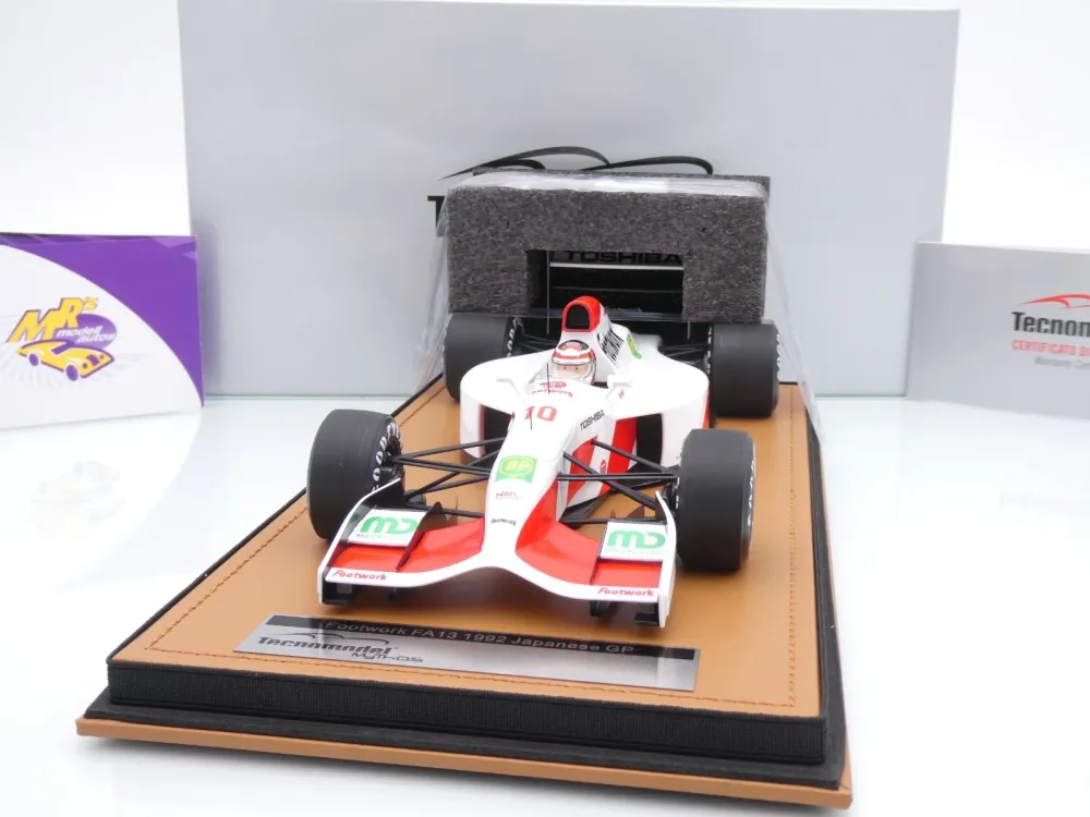 Tecnomodel TMD18-458A # Footwork FA13 F1 #10 Japan GP 1992 " Aguri Suzuki " 1:18