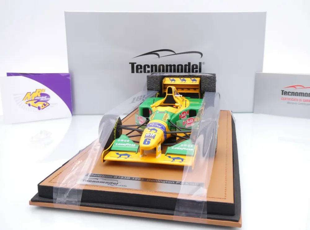 Tecnomodel TM18-377C # Benetton B193B F1 #6 Donington GP 1993 " Ricardo Patrese " 1:18
