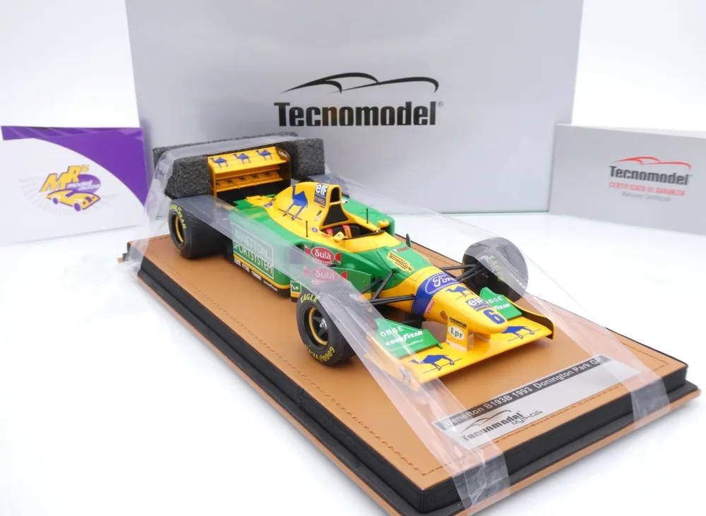 Tecnomodel TM18-377C # Benetton B193B F1 #6 Donington GP 1993 " Ricardo Patrese " 1:18