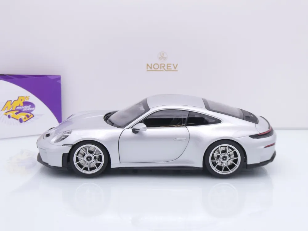 Norev 187002 # Porsche 911 (992) GT3 Touring Baujahr 2025 " GT-silber " 1:18