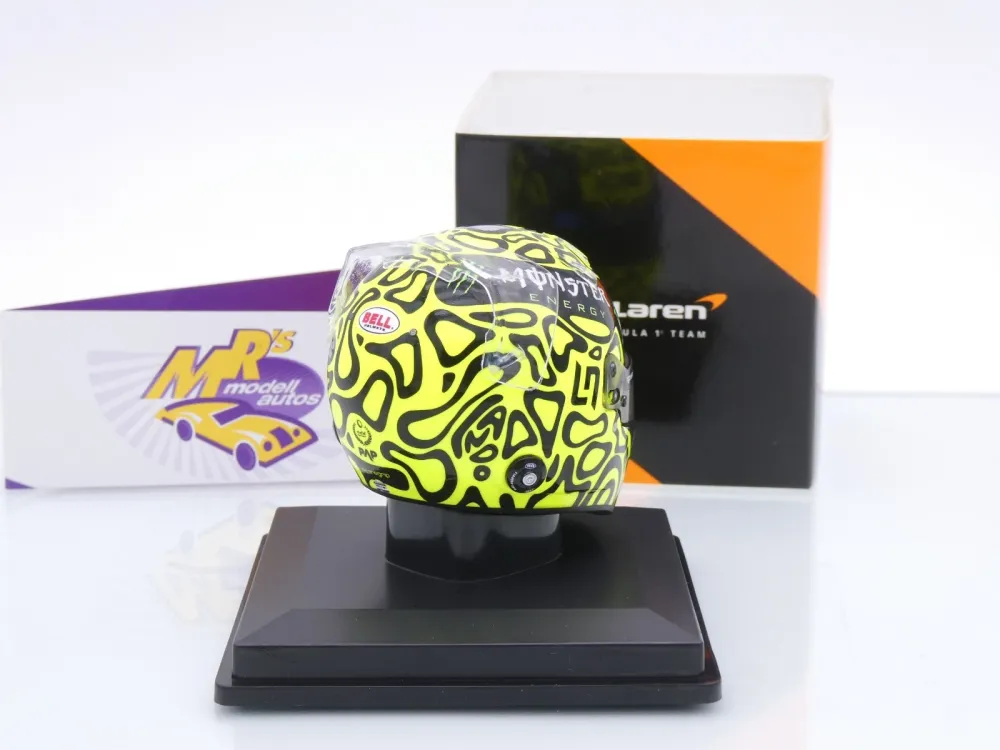 Spark 5HF141 # Helm Formel 1 Team McLaren " Lando Norris #4 / Monster 2024 " 1:5