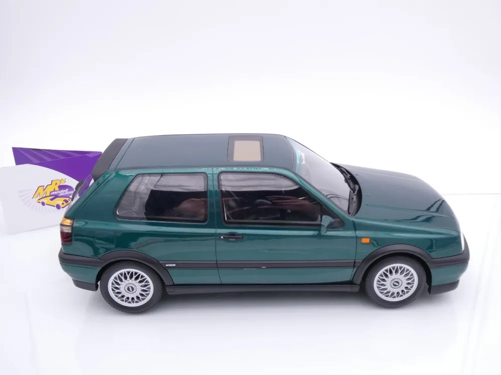 Ottomobile G099 # Volkswagen VW Golf 3 III VR6 Baujahr 1992 " dunkelgrünmetallic " 1:12