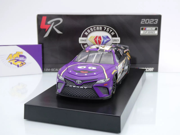 Lionel Racing C232323MCIDX # Toyota Camry NASCAR 2023 " Bubba Wallace - McDonald's Grimace " 1:24