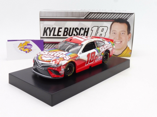 Lionel Racing C182023SQKB # Toyota NASCAR 2020 " Kyle Busch - Skittles Dips " 1:24