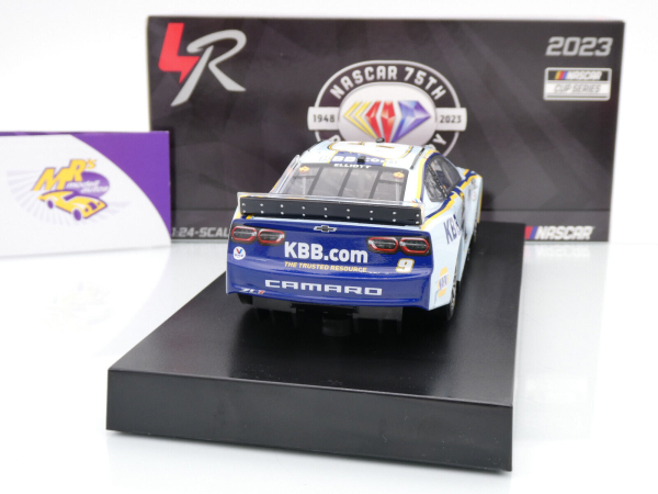 Lionel Racing CX92323KBBCL # Chevrolet Camaro ZL1 NASCAR 2023 " Chase Elliott - Kelley Blue Book " 1:24