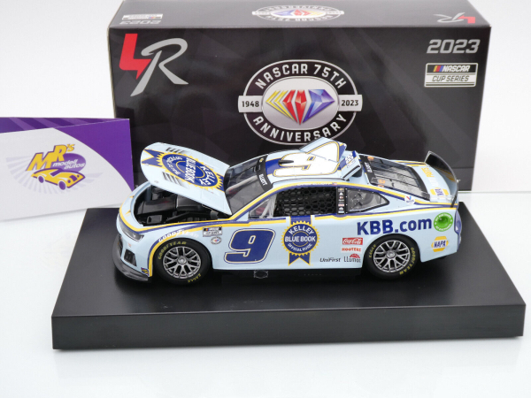 Lionel Racing CX92323KBBCL # Chevrolet Camaro ZL1 NASCAR 2023 " Chase Elliott - Kelley Blue Book " 1:24