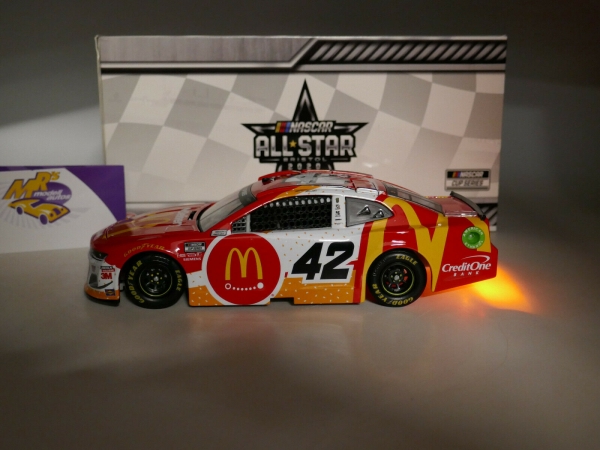 Lionel Racing C42202LMHMKAS # Chevy NASCAR 2020 " Matt Kenseth - McDonalds Light Up " 1:24