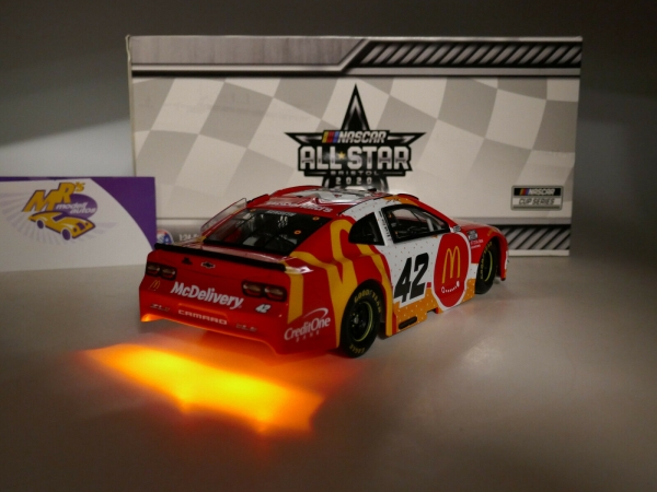 Lionel Racing C42202LMHMKAS # Chevy NASCAR 2020 " Matt Kenseth - McDonalds Light Up " 1:24