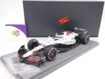 Spark 18S1004 # weißer Red Bull RB21 F1 #1 Win Japan GP 2025 " Max Verstappen " 1:18