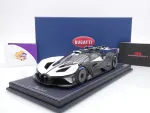 MR Collection BUG014E # Bugatti Bolide Baujahr 2024 " weiß-schwarz ( Quartz White ) " 1:18